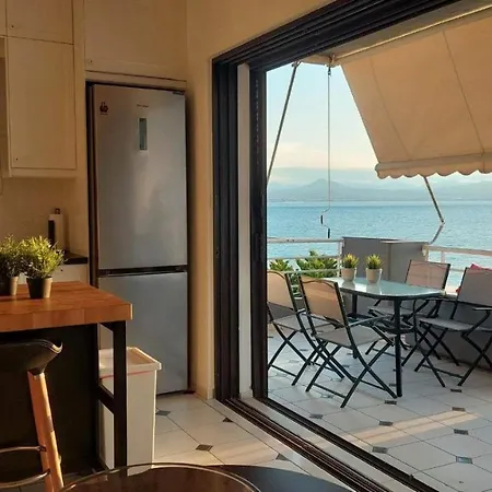 Loutraki Bay Apartment Exterior photo