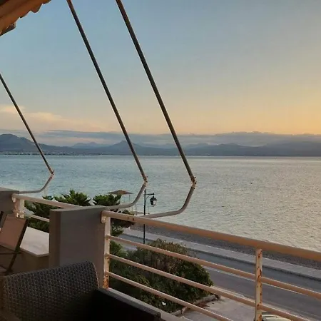 Loutraki Bay Apartment Exterior photo