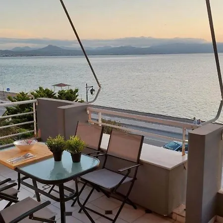 Loutraki Bay Apartment Exterior photo