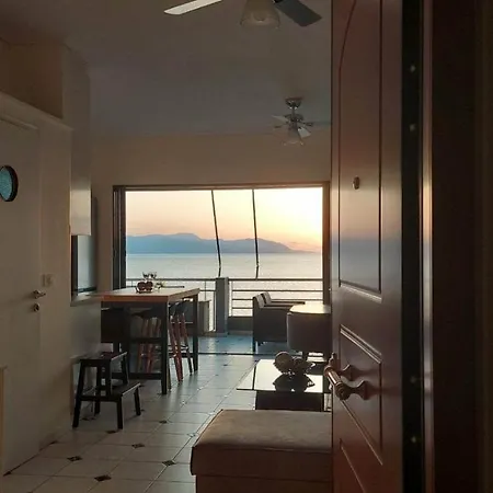 Loutraki Bay Apartment Exterior photo
