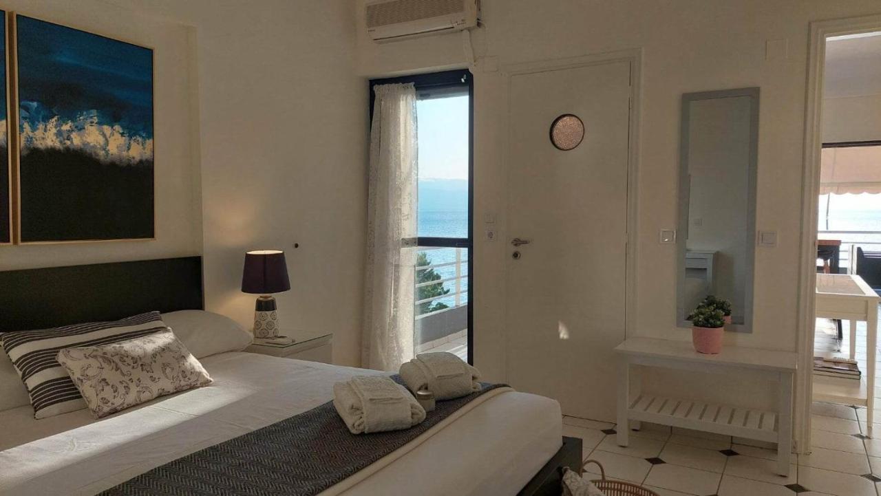 Bay Apartment *